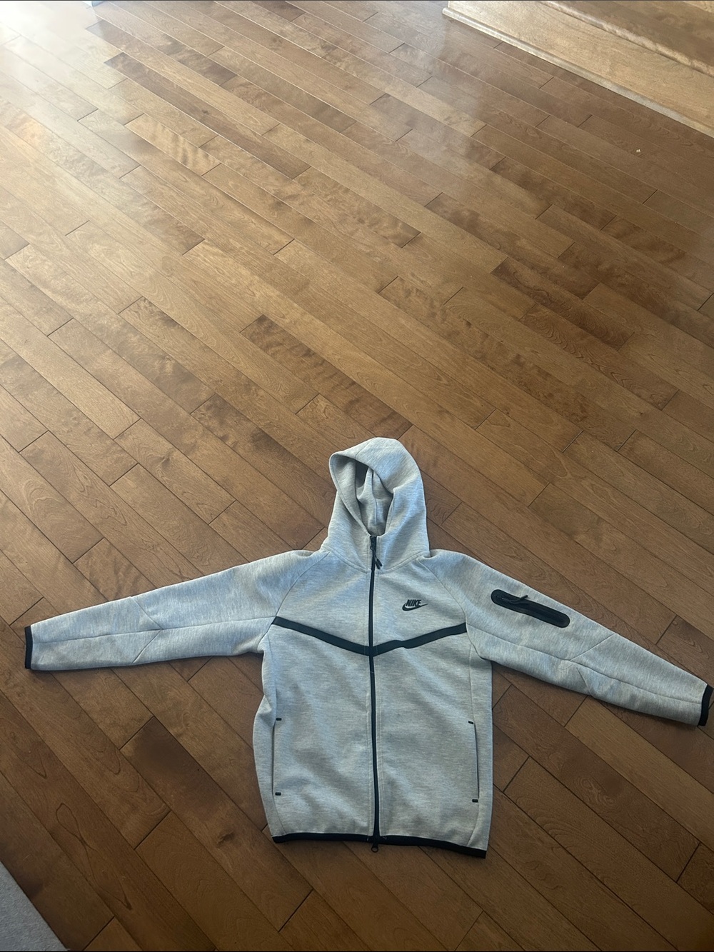 Nike Light Gray Full-Zip Hooded Jacket with Black Accents